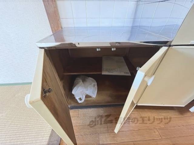 キッチン　キッチン下収納