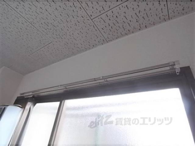 カーテンレール