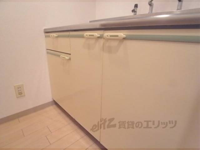 キッチン　収納