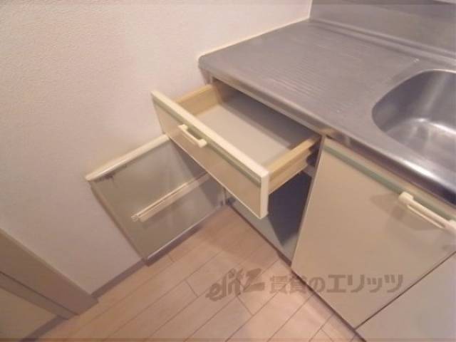 キッチン　収納