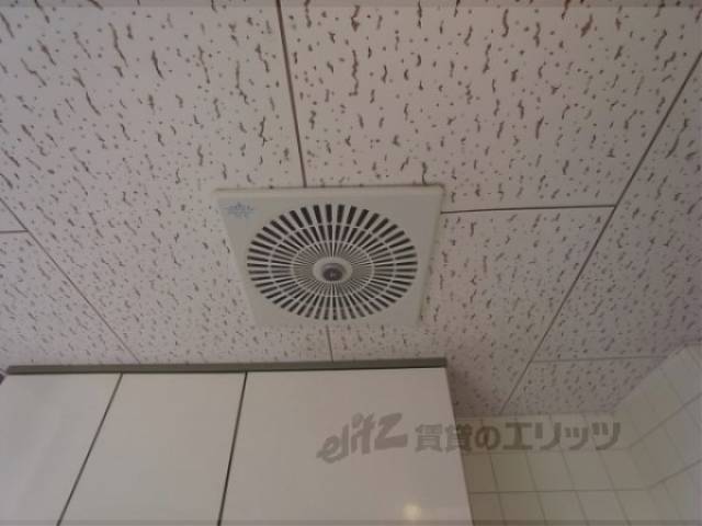 キッチン　換気扇