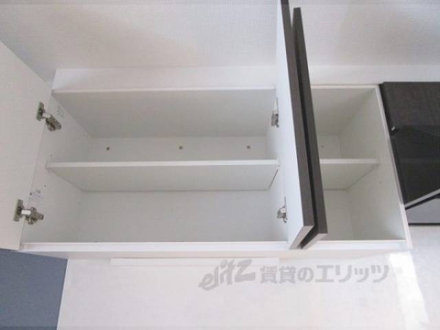 キッチン　上収納