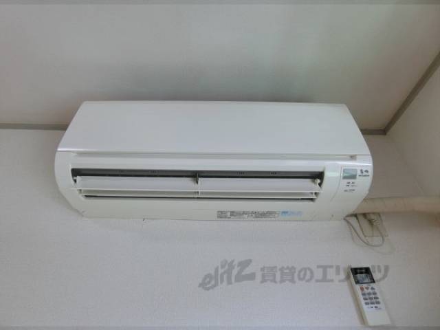 洋室　エアコン