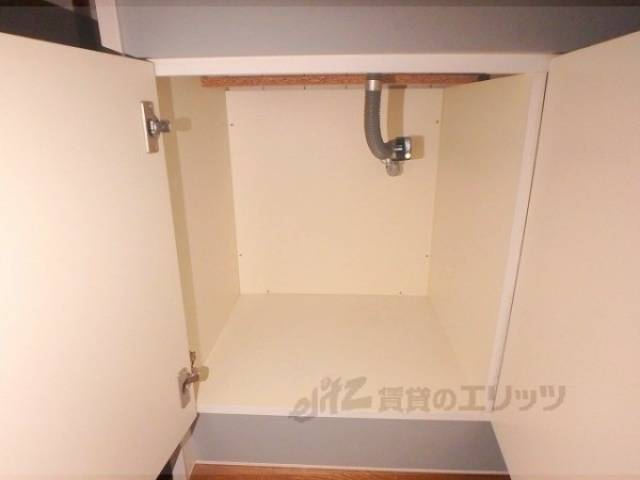 キッチン　下部収納