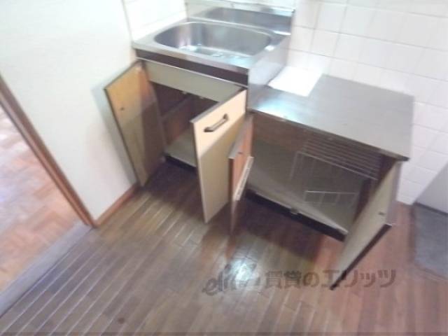 キッチン　キッチン下部収納