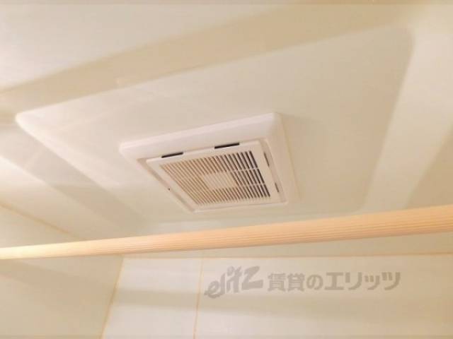 ユニットバス　換気扇
