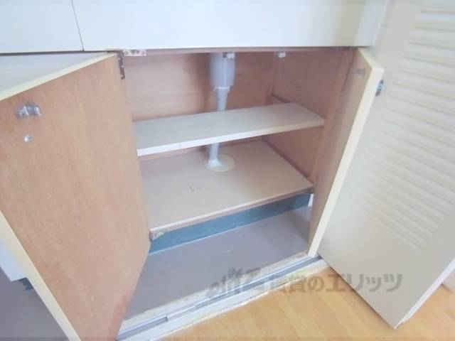 キッチン下部収納