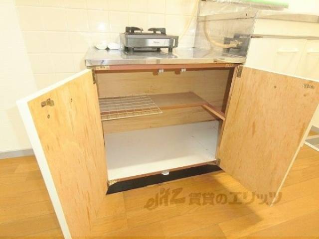 キッチン　下部収納