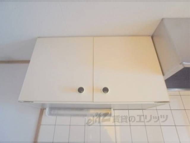 キッチン上部収納