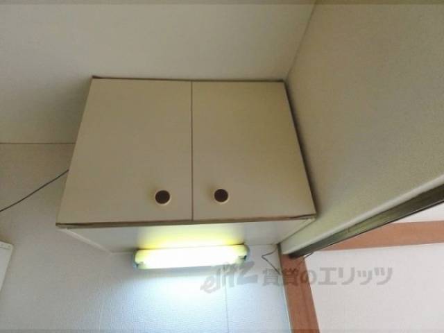 キッチン　上部収納