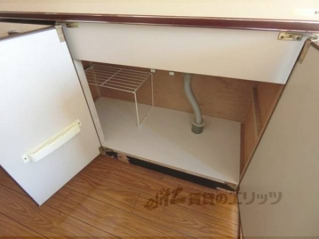 キッチン　下部収納