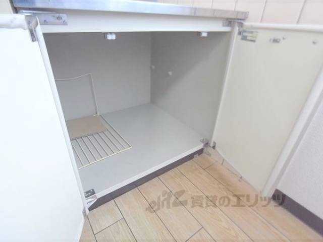 キッチン下部収納