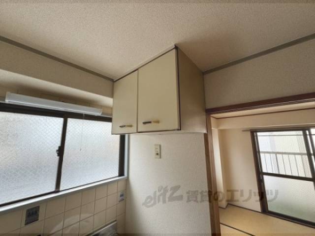 キッチン　収納