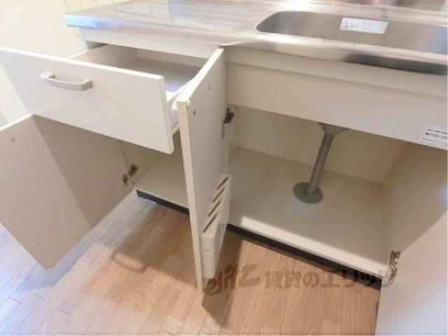 キッチン　キッチン下部収納