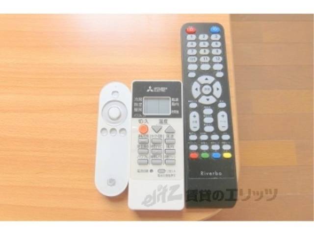 テレビリモコン