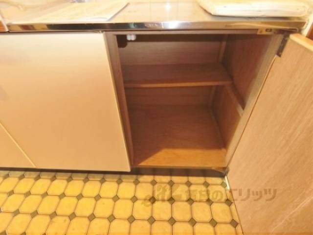 キッチン　下部収納