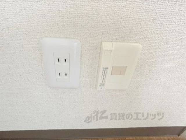 洋室　コンセント
