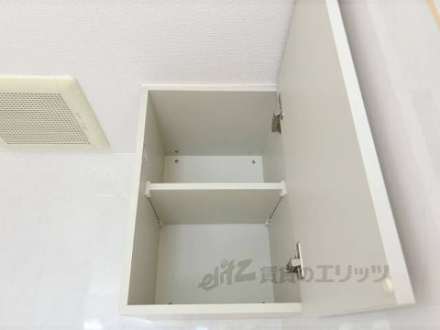 キッチン　上部収納