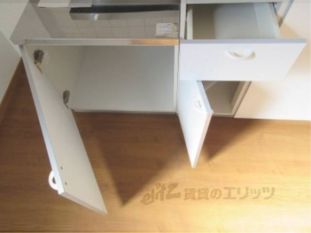 キッチン　下部収納