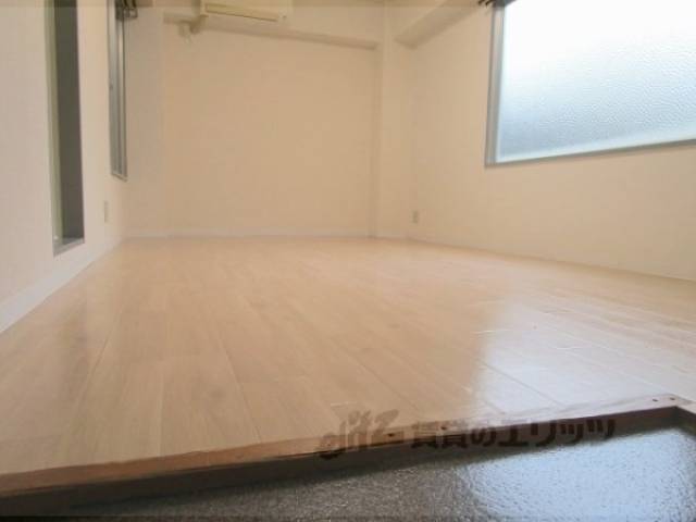 玄関　エアコンリモコン