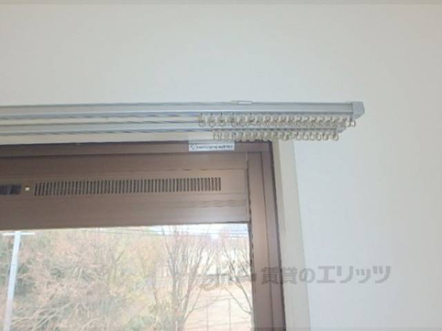 カーテンレール