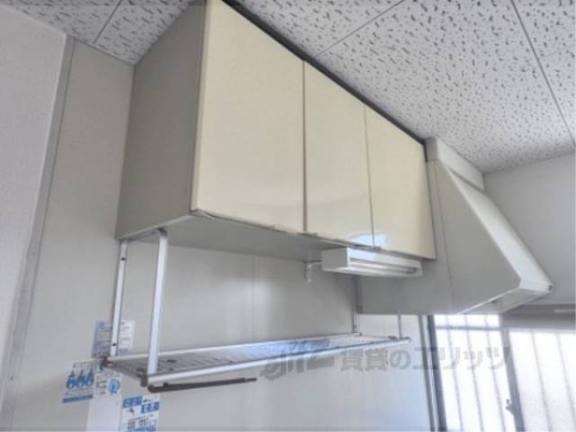 収納　キッチン上