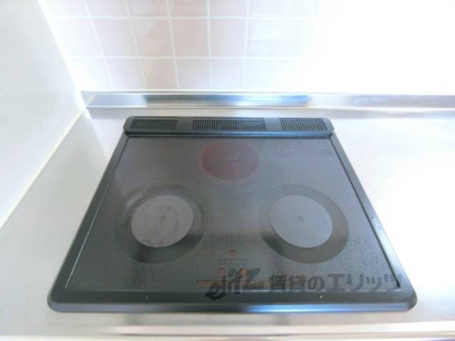 キッチン　電気コンロ