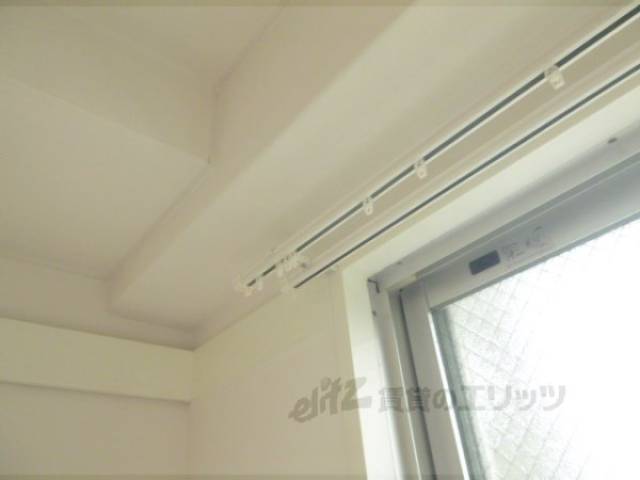 カーテンレール