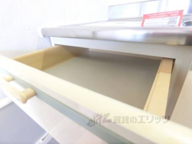 キッチン　下部収納