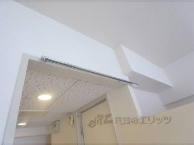 カーテンレール