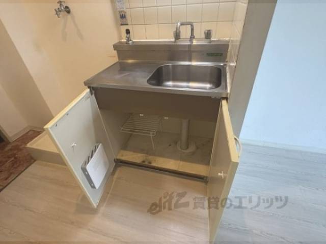 キッチン　収納下部