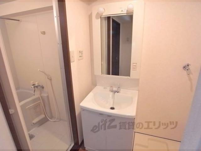 洗面所　独立洗面台