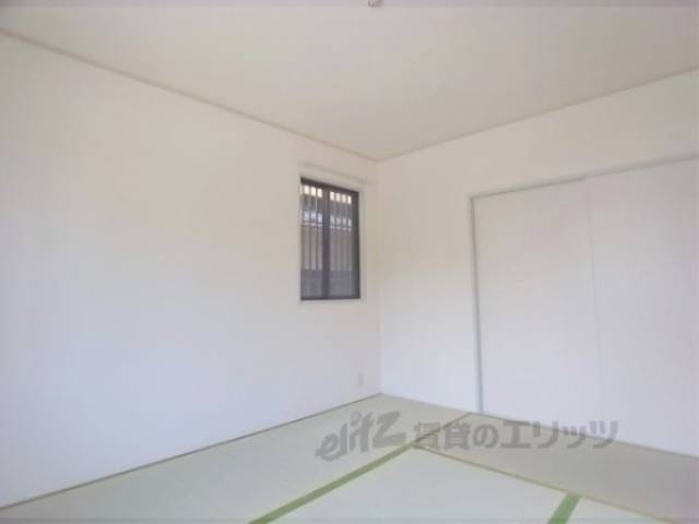 和室　畳がきれいです。