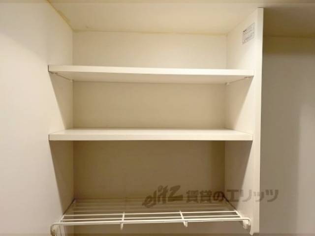 キッチン　収納上部