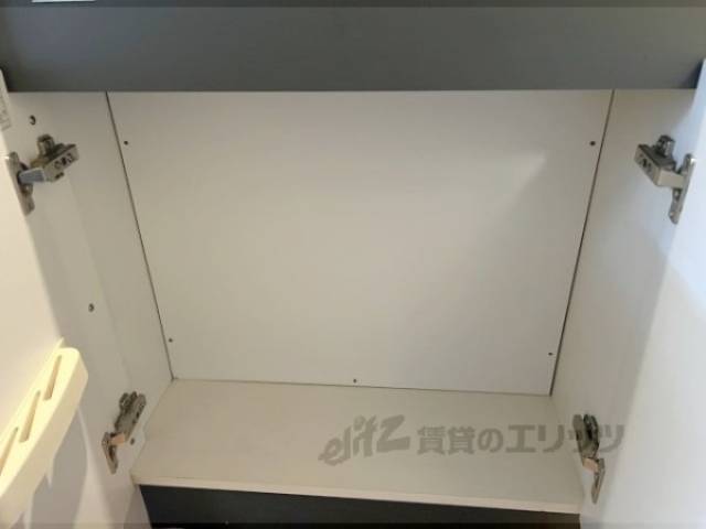 キッチン　収納下部