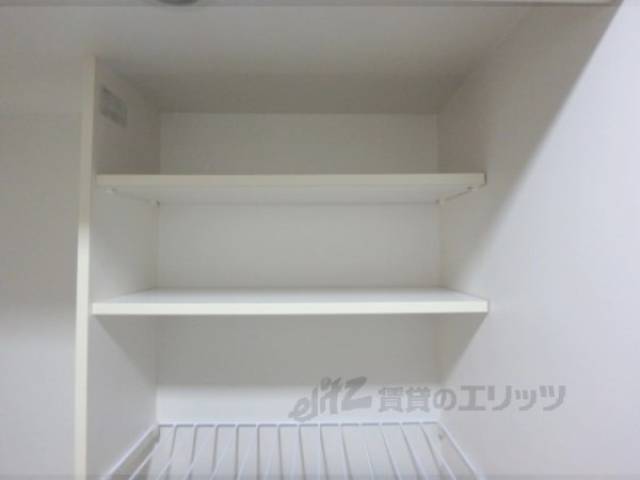 キッチン　収納上部