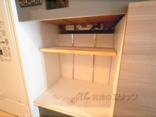 キッチン　収納下部