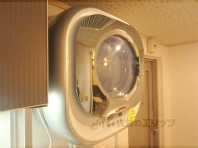 洗濯機置場　ドラム式洗濯機