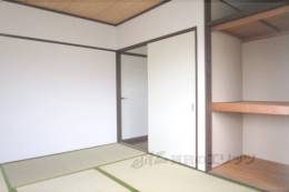 サンバースト山崎室内写真2