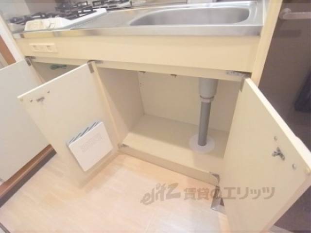 キッチン　下部収納