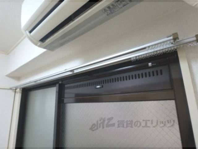 カーテンレール