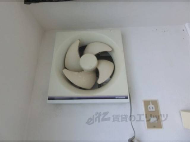 キッチン　換気扇