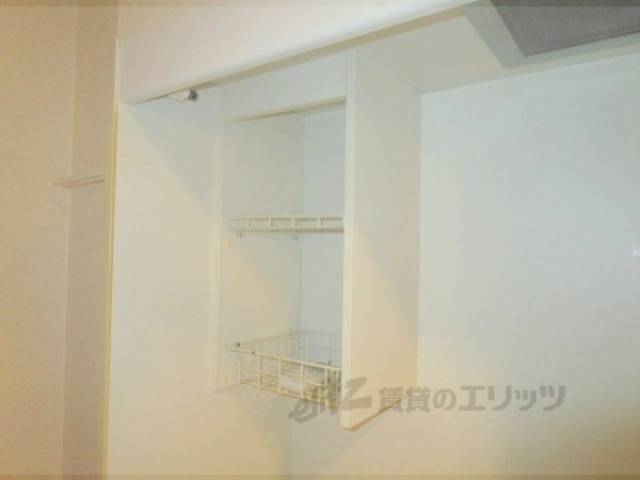 キッチン　収納上部