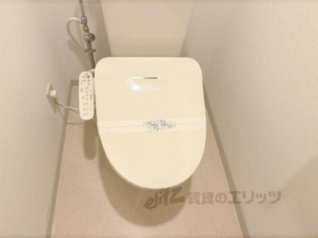 トイレ　上部収納