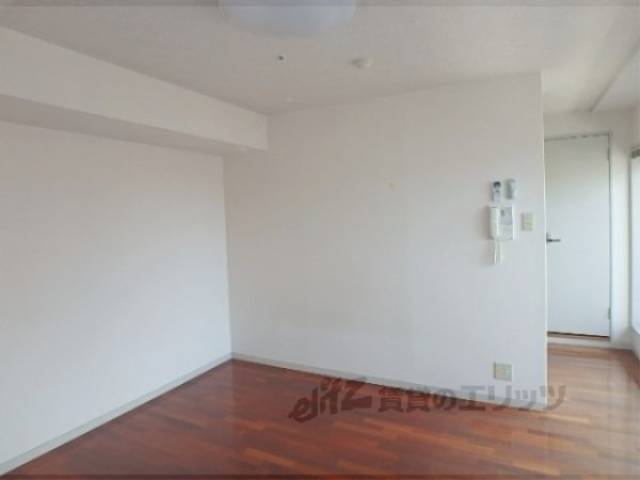 洋室　上部収納