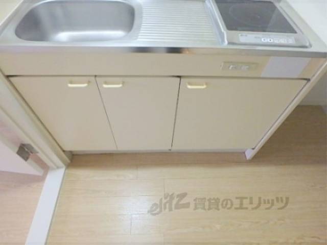 キッチン　収納
