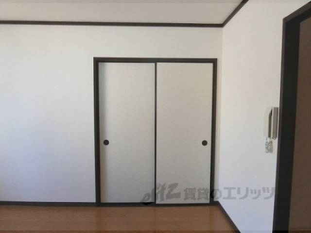 収納　インターホン