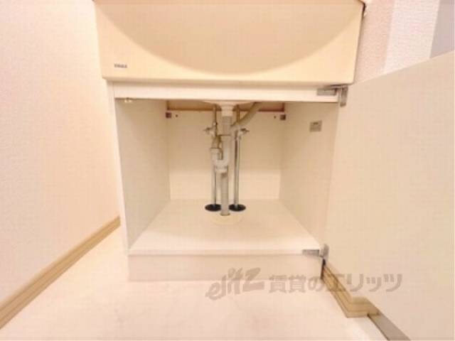 収納　洗面台下