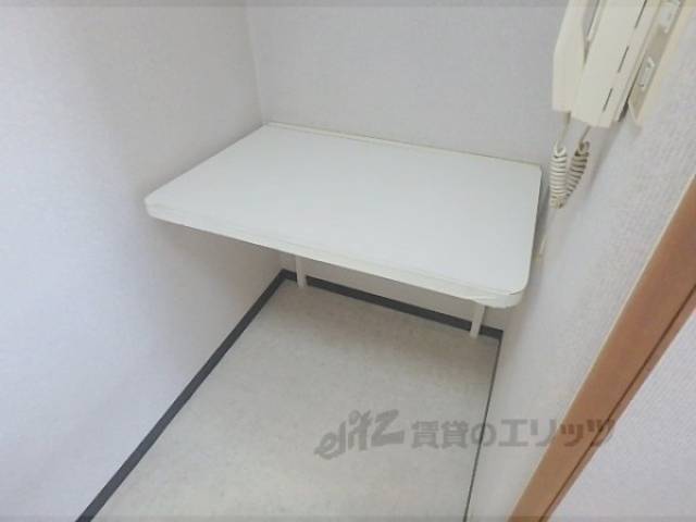 折り畳み机