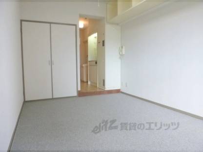 洋室　カーペット